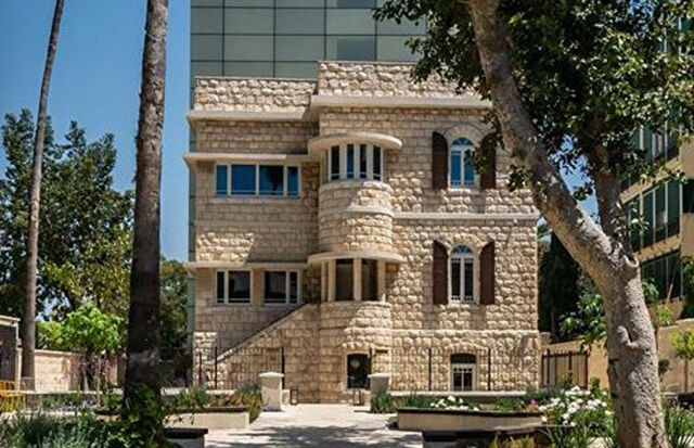 THE SCHUMACHER HOTEL_ref_ana.jpg